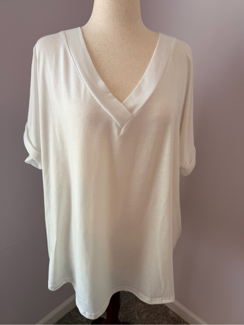 White V-Neck Short Sleeve Tee